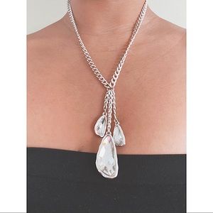 Stylish 3-crystal, silver drop necklace